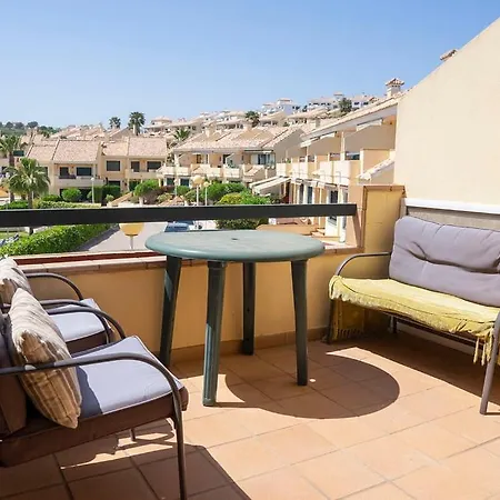Beautiful Townhouse With Views Over The Communal Pool Close To Golf Course *