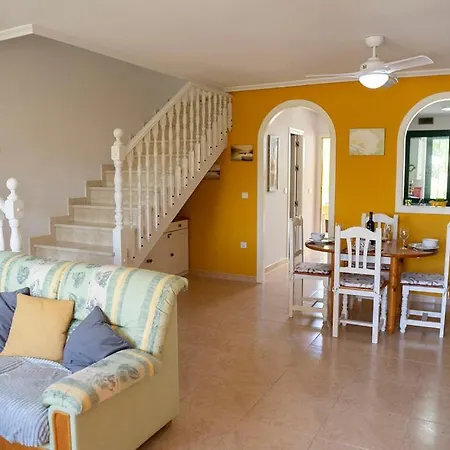 Beautiful Townhouse With Views Over The Communal Pool Close To Golf Course * Кампоамор