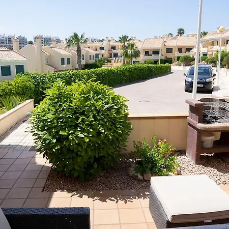 Beautiful Townhouse With Views Over The Communal Pool Close To Golf Course * Кампоамор